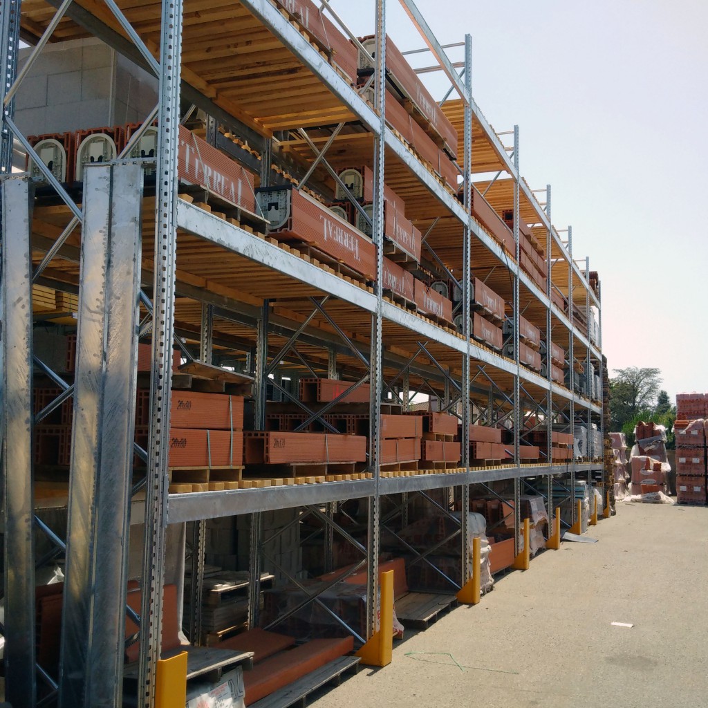 Stockage carrelages et tuiles
